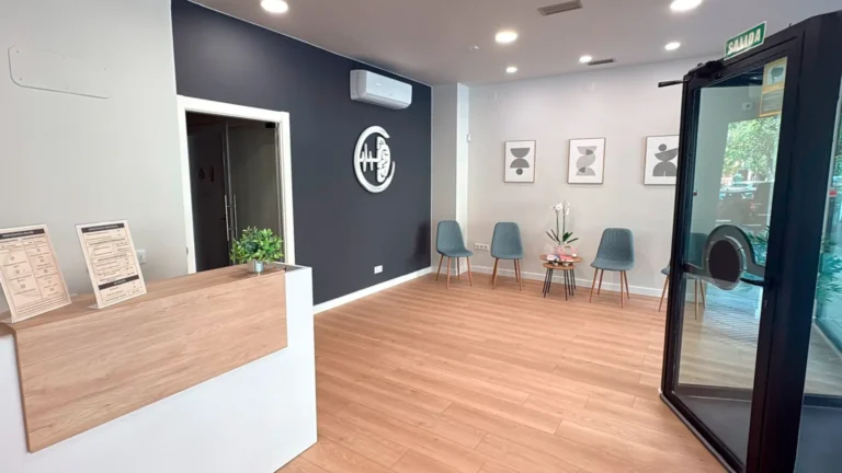 recepcion clinica fisioterapia zaragoza 1 768x432