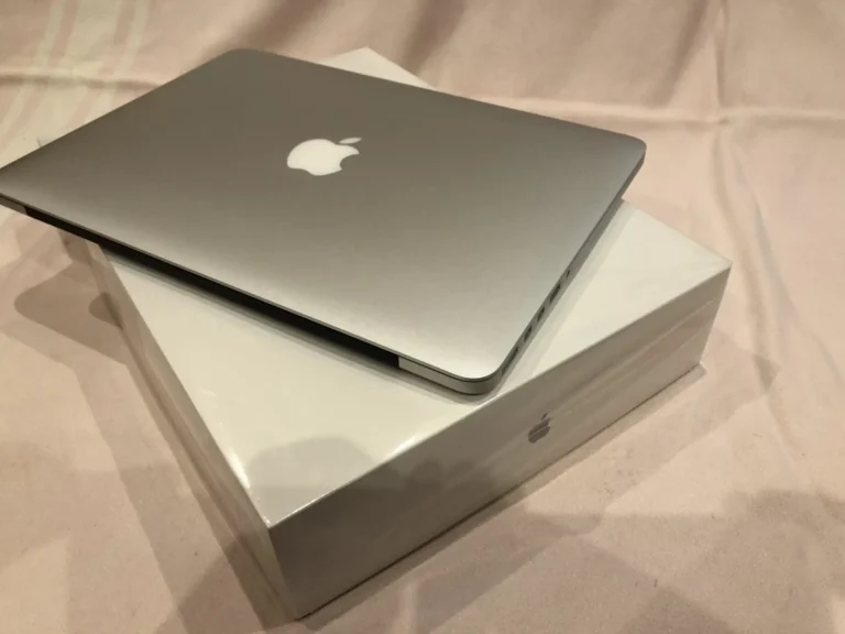 MacBook Pro 2015 retina 13" i7 16GB 512GB